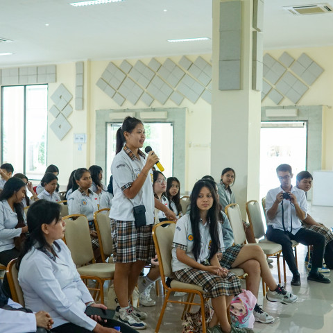 141 Murid SMP Bintang Mandiri  Kunjungan Industri ke BDI Denpasar